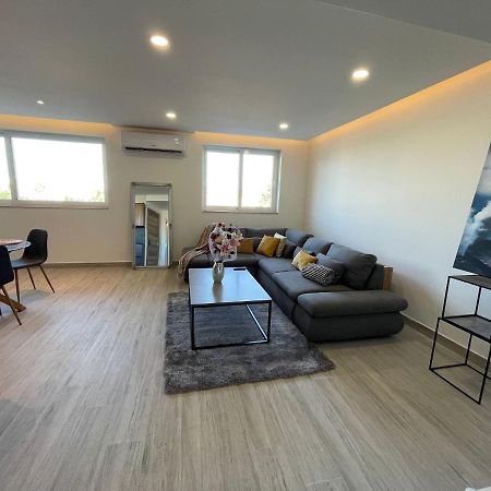 Ana Seafront Haven Apartment グジラ エクステリア 写真