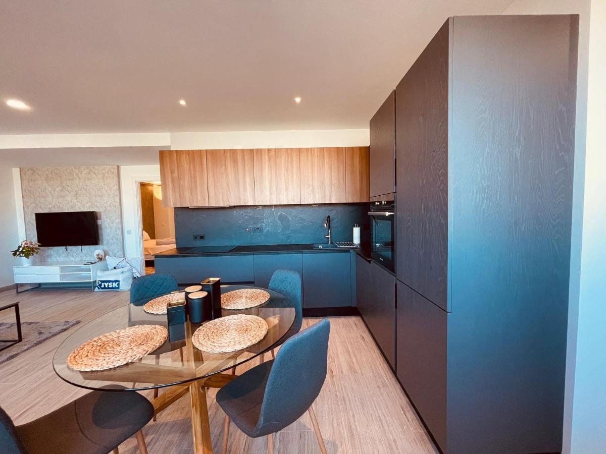Ana Seafront Haven Apartment グジラ エクステリア 写真