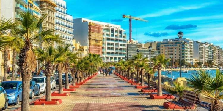 Ana Seafront Haven Apartment グジラ エクステリア 写真