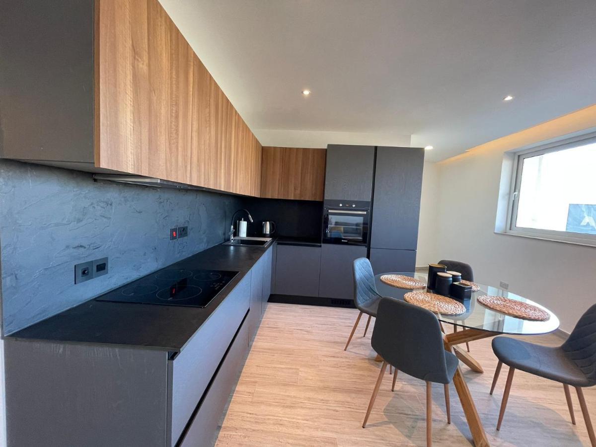 Ana Seafront Haven Apartment グジラ エクステリア 写真